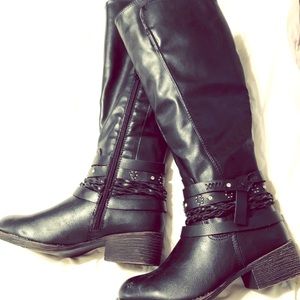 Black leather riding boots